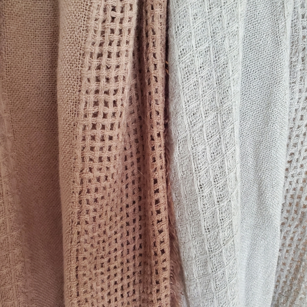 Scarf - Picture 4 of 7